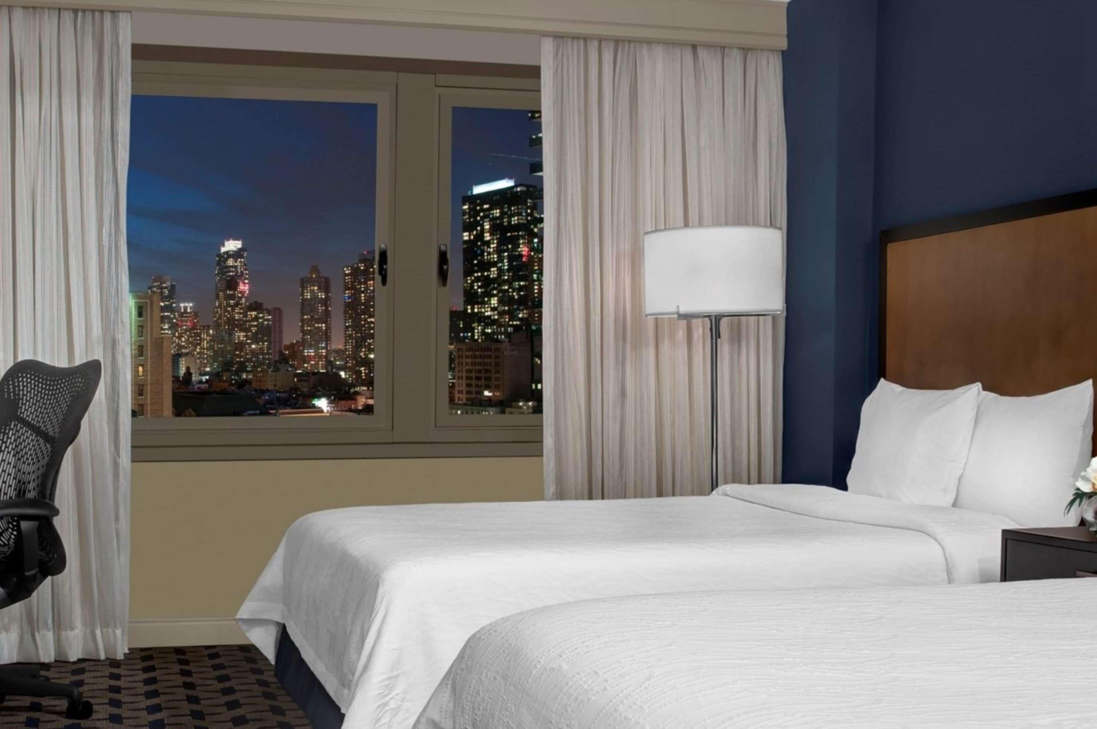 Hilton Garden Times Square Hotel 5*